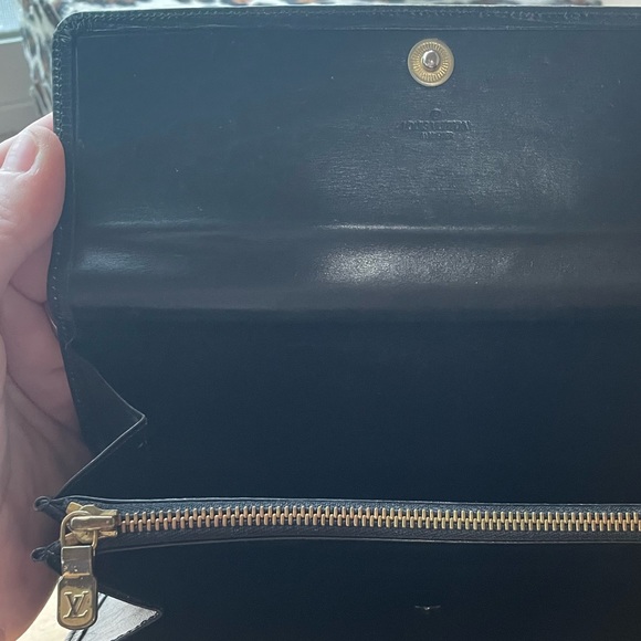 Louis Vuitton Epi Portefeuille Sarah Long Wallet Black - Picture 4 of 17